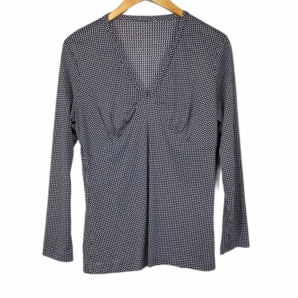 BOUTIQUE Blue and White V Neck Top